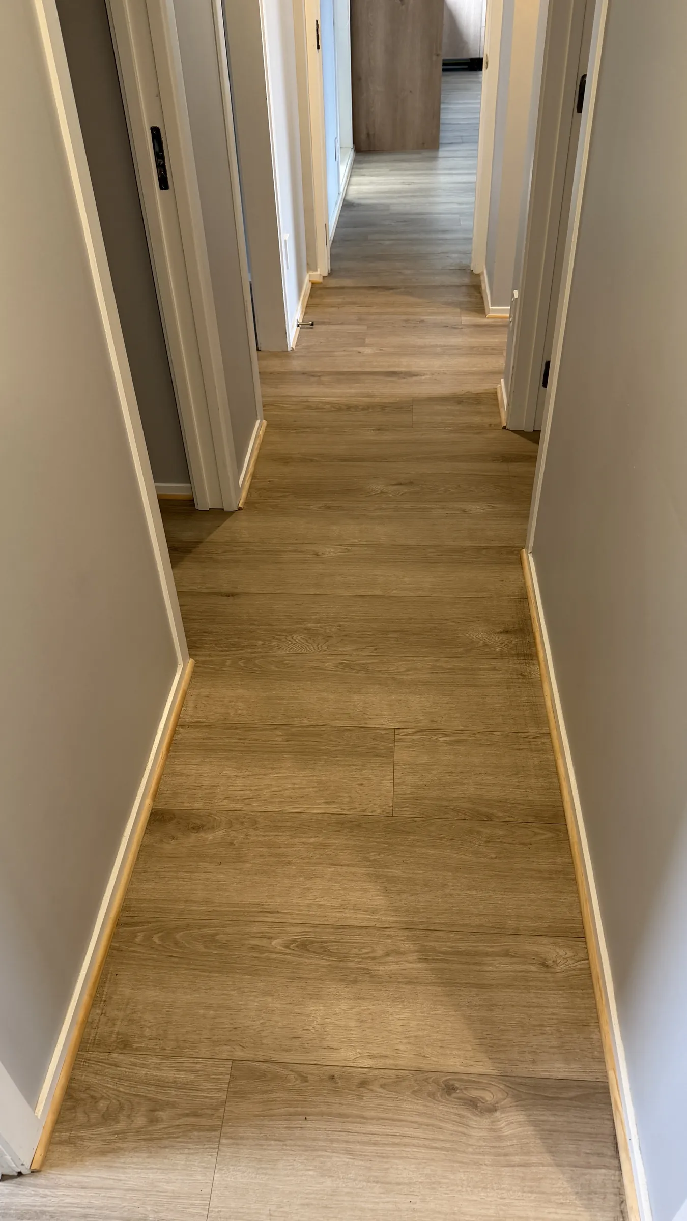 270-10 laminate running down the hallway at Prictor Road, Wellsford
